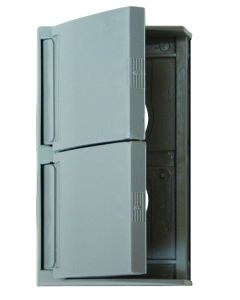 Receptacle Cover; Diamond Group; For Dual Receptacle; Gray; With Gasket/ Flanged Horizontal Box With Self Closing Flip Lids

