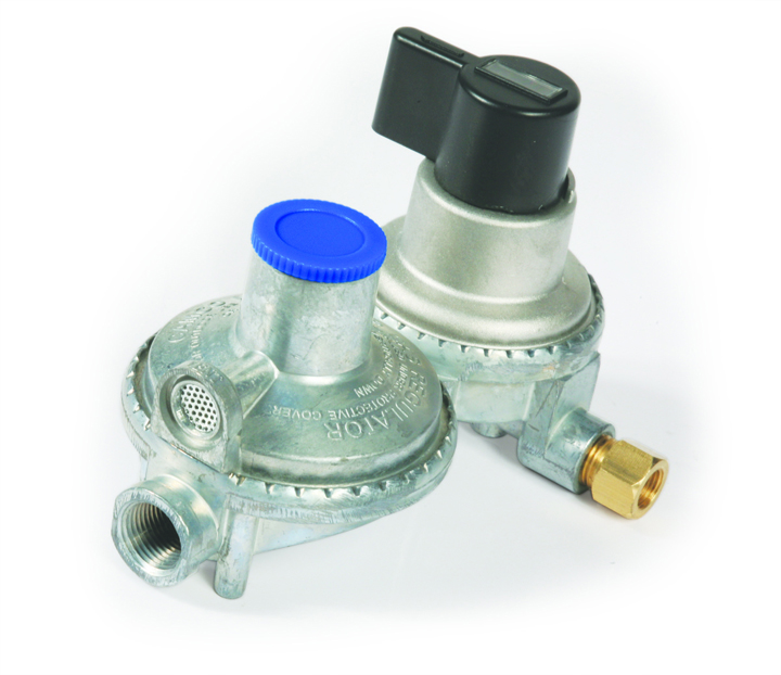 Propane Double-Stage Auto Changeover Regulator, Ccsaus, Clam